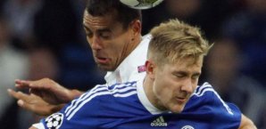Lewis Holtby,Schalke 04,Champions League