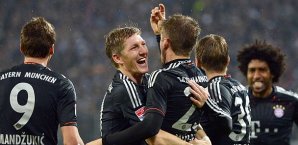Die Bayern haben allen Grund zum Jubeln, denn nun sind es sieben Punkte Vorsprung auf Platz zwei Bayern München, Bastian Schweinsteiger