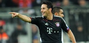 Claudio Pizarro gelang ein Hattrick vor der Pause Claudio Pizarro, Bayern München