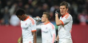 David Alaba, Xherdan Shaqiri und Bastian Schweinsteiger vom FC Bayern sind enttäuscht David Alaba, Xherdan Shaqiri, Bastian Schweinsteiger, Bayern München, 1. FC Nürnberg
