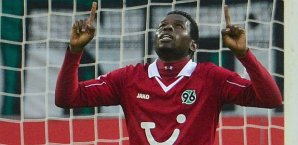 Mame Diouf traf für Hannover 96 gegen den FC Augsburg Mame Diouf, Hannover 96, Jubel, FC Augsburg