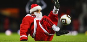Santa,claus,boxing,day,weihnachtsmann,premier,league,ball