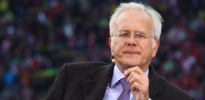 Harald schmidt, sky, fußball