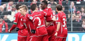 Kaiserslautern legte im Duell mit Köln vor 1. FC Kaiserslautern, Idrissou