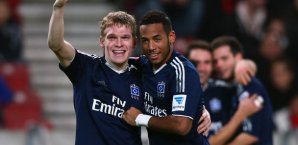 Artjoms Rudnevs und Dennis Aogo feiern den Siegtreffer artjoms rudnevs, dennis aogo, hsv
