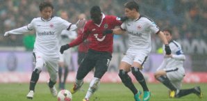 Im Schneetreiben von Hannover hatten es die Teams schwer hannover 96, eintracht frankfurt