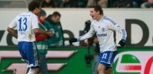 Julian Draxler bejubelt seinen zweiten Treffer Julian Draxler, Jermaine Jones,FC Schalke 04