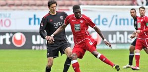 Mohamadou Idrissou erzielte das 3:0 Mohamadou Idrissou