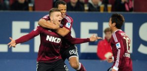 Nürnberg und Alexander Esswein bejubeln den Sieg NÜrnberg,Esswein