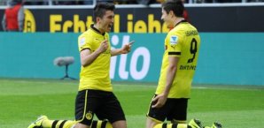 Nuri Sahin war der überragende Mann bei Dortmund Nuri Sahin,Robert Lewandowski