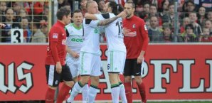 Simon Kjaer bejubelt einen Treffer des VfL Wolfsburg Simon Kjaer,VfL Wolfsburg,Bundesliga