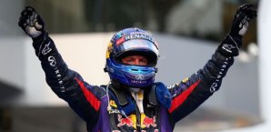 Sebastian Vettel in Siegerpose Vettel,Formel 1