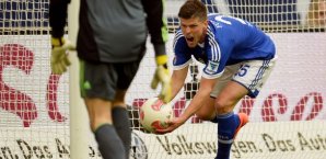 So sehen Hattrickschützen aus: Klaas-Jan Huntelaar Klaas,jan,huntelaar,schalke,hsv