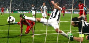 Mandzukic machte das 1:0 Mario,mandzukic,fc,bayern,münchen,champions,league,juventus,turin