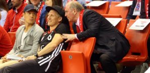 arjen robben, bastian schweinsteiger, uli hoeneß, fc bayern münchen