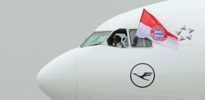 FC Bayern München, Flugzeug
