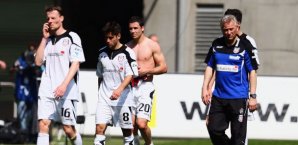 Enttäuschte Frankfurter verlassen den Betzenberg FSV Frankfurt,Benno Möhlmann