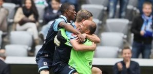 Die Münchner freuen sich zum Saisonabschluss noch mal über einen Sieg Gabor Kiraly,Dominik Stahl,1860 München