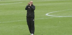 Holger Stanislawski verabschiedet sich mit einem Sieg Holger Stanislawski,1. FC Köln