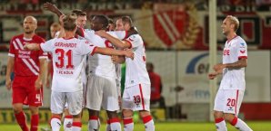 Anthony Ujah durfte sich gleich zweimal feiern lassen Anthony Ujah, 1. FC Köln, Energie Cottbus