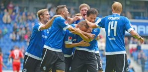 Bielefelder Jubel über das 2:0 gegen den SV Sandhausen Arminia Bielefeld, SV Sandhausen