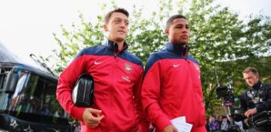 Serge Gnabry,Arsenal,Mesut Özil