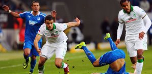 Franco di Santo und Niklas Suele im Duell Franco di Santo,Niklas Suele
