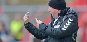 KSC-Coach Markus Kauczinski dürfte nicht sonderlich zufrieden sein Markus Kauczinski