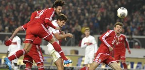 Claudio Pizarro köpfte den Ausgleich für die Bayern Claudio Pizarro,FC Bayern München,Bundesliga