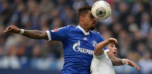 Kevin-Prince Boateng und der FC Schalke 04 landeten einen wichtigen Sieg auf dem Weg in die Champions League Kevin-Prince Boateng, Schalke 04, Eintracht Braunschweig