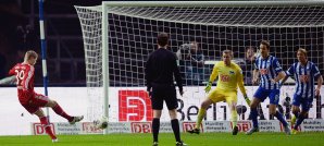 Toni Kroos stieß das Tor zur Meisterschaft mit seinem 1:0 auf Toni Kroos, FC Bayern München, Hertha BSC