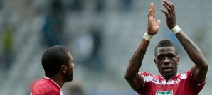 Mo Idrissou hielt den FCK per Doppelpack im Aufstiegsrennen Mo Idrissou