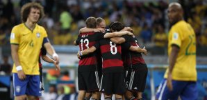 Das DFB-Team steht nach einem historischen Spiel im WM-Finale DFB-Team, Brasilien, Deutschland