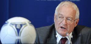 Hans-Joachim Eckert übt Kritik Hans-Joachim Eckert