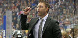 Jeff Tomlinson steht mittlerweile wieder als Eisbären-Trainer an der Bande Jeff Tomlinson