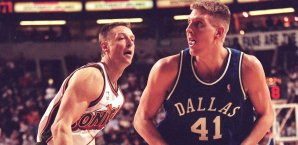 Detlef Schrempf (l.) stand noch selbst gegen Dirk Nowitzki auf dem Parkett Detlef Schrempf, Dirk Nowitzki