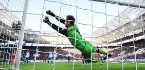 Der Ball im Netz - ein häufig gesehenes Bild in Hoffenheim Oliver Baumann