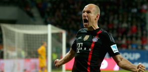 Lange hielt Augsburg die Null, doch in der zweiten Halbzeit wurden sie von den Bayern überrollt Arjen Robben