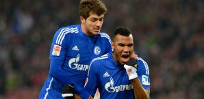 Eric Maxim Choupo-Moting (r.) war richtig gut aufgelegt und erzielte gegen Stuttgart einen Dreierpack Eric Maxim Choupo-Moting