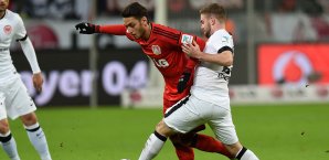 Bayer Leverkusen glich erst spät aus Leverkusen
