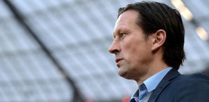 Bayer-Trainer Roger Schmidt entschuldigt sich bei seinem Kölner Kollegen Roger Schmidt