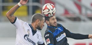 Schalke und Paderborn lieferten sich ein hart umkämpftes Duell Schalke, Paderborn