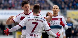 Robert Lewandowski schießt die Bayern zum Sieg in Paderborn Bayern München