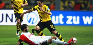 Kein Vorbeikommen war für Borussia Dortmund am FC Augsburg BVB