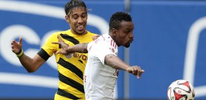In einem umkämpftem Spiel trennten sich der HSV und der BVB torlos Dortmund, Hamburger SV