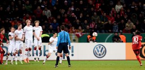 Hakan Calhanoglu traf per direkt verwandeltem Freistoß Hakan Calhanoglu