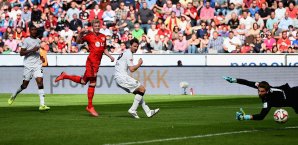 Julian Brandt feiert seinen Treffer für Leverkusen Julian Brandt