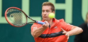 Florian Mayer steht nach seinem Sieg über Albert Montanes in Hamburg im Achtelfinale Florian Mayer