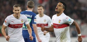 Daniel Didavi (r.) traf zum 3:1 für den VfB Stuttgart Daniel Didavi
