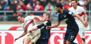 Stuttgart und Berlin lieferten sich auf tiefem Rasen einen harten Kampf VfB Stuttgart, Hertha BSC